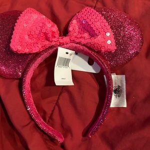 NWT Disneyland Parks Ear Headband (MILLENNIUM PINK)